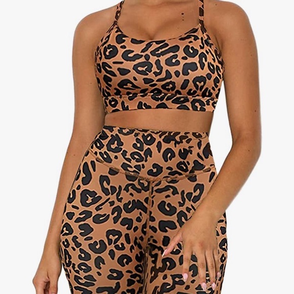 Leopard print workout set - Picture 2 of 5